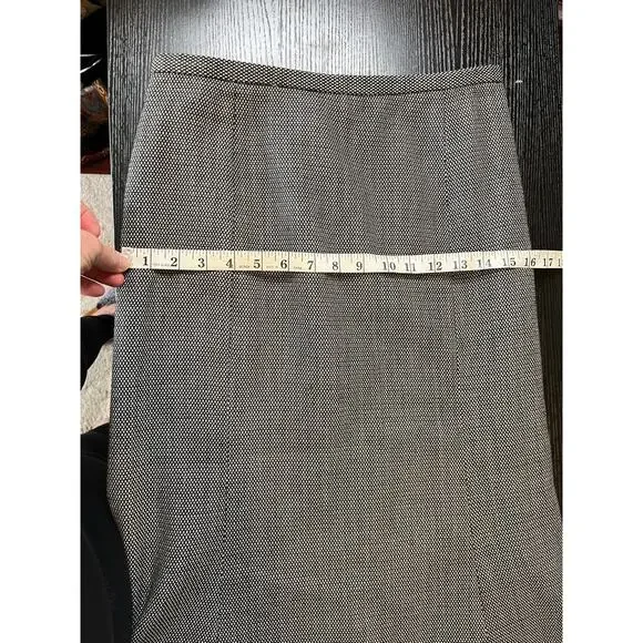 Vintage Harve Benard 100% Wool Classic Old Money Style Trumpet Skirt - Picture 7 of 10